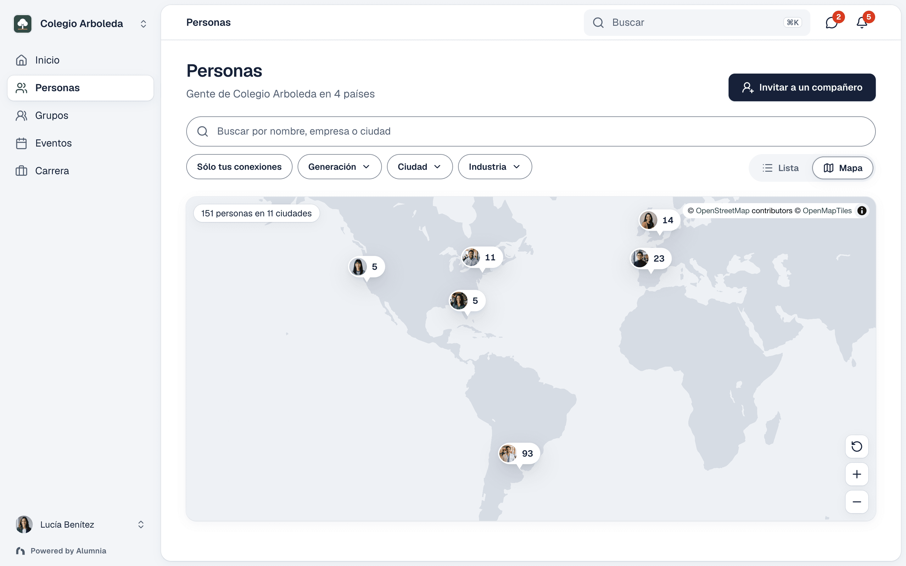 Directorio de exalumnos de Alumnia sobre un mapa mundial